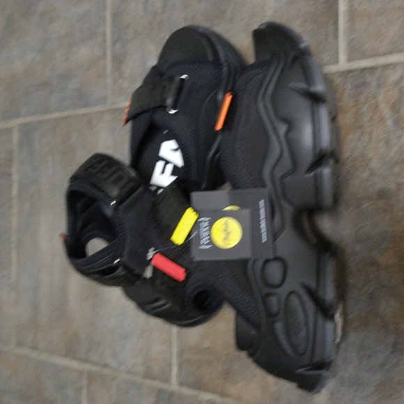 Buffalo London Platform Vegan sandals- - Picture 3 of 5